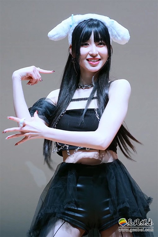 XIN 饭拍秀 拍摄日期：20240302【3合集 1.94 GB】