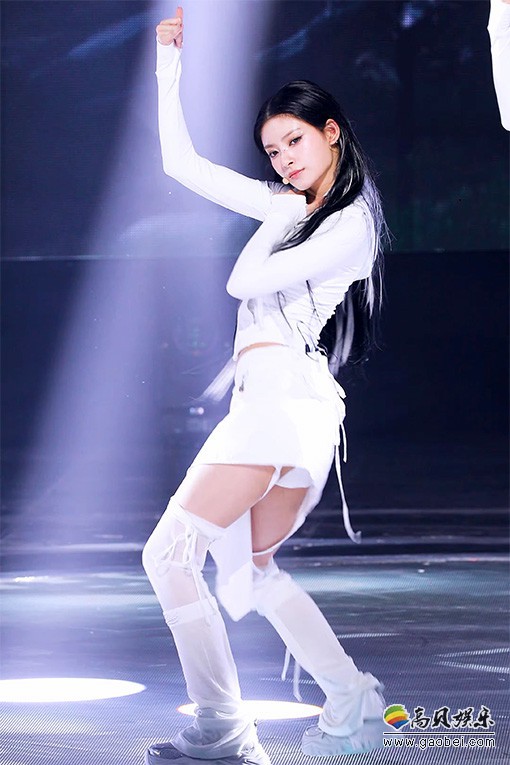 EVERGLOW 饭拍秀 拍摄日期：20240623【10合集 6.92 GB】