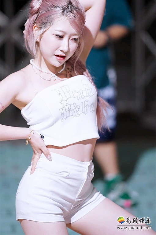 SEASON 饭拍秀 拍摄日期：20240630【42合集 11.8 GB】