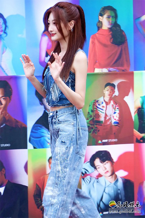 ILY1 饭拍秀 拍摄日期：20240704【14合集 9.29 GB】