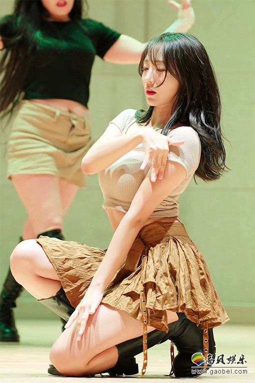 FAVE 饭拍秀 拍摄日期：20240728【2合集 835 MB】