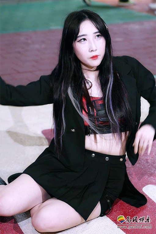 MiNE BLOOM 饭拍秀 拍摄日期：20240817【4合集 1.32 GB】