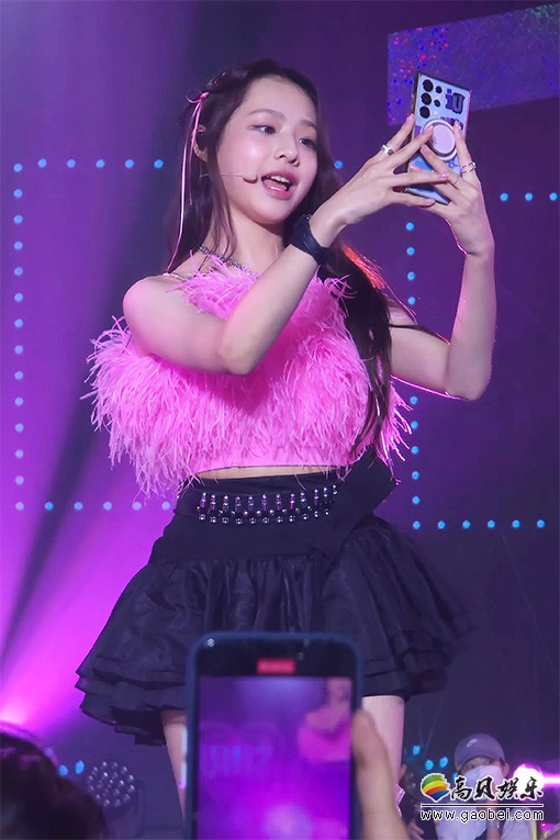 UNIS 饭拍秀 拍摄日期：20240828【2合集 1.14 GB】