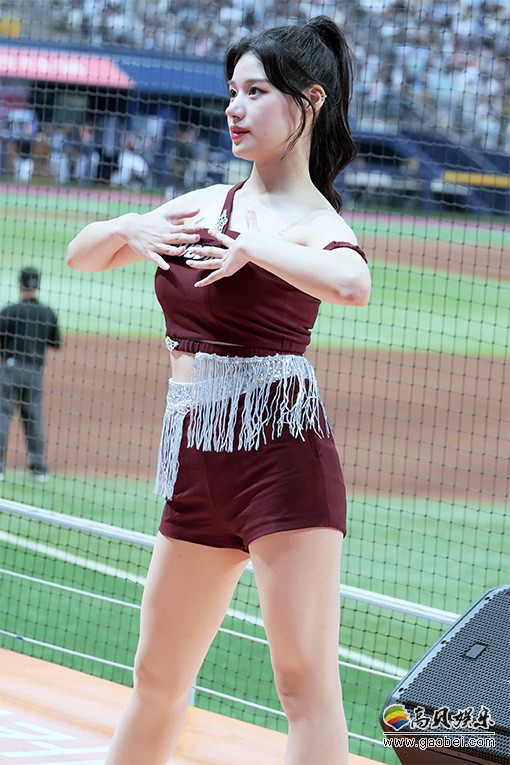 啦啦队 饭拍秀 [ID136026 版本]【20合集 12.3 GB】