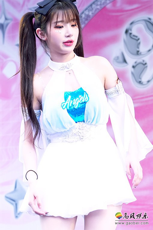 啦啦队 饭拍秀 [ID137464版本]【20合集 2.36 GB】