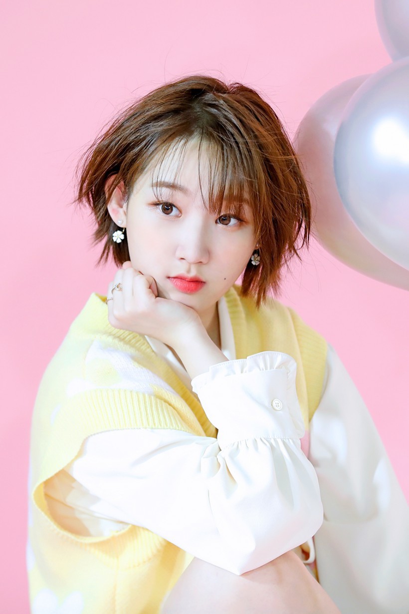 Jiyoon申智阭隶属哪个韩国唱跳女团前成员？她表现出什么样的偶像潜力？